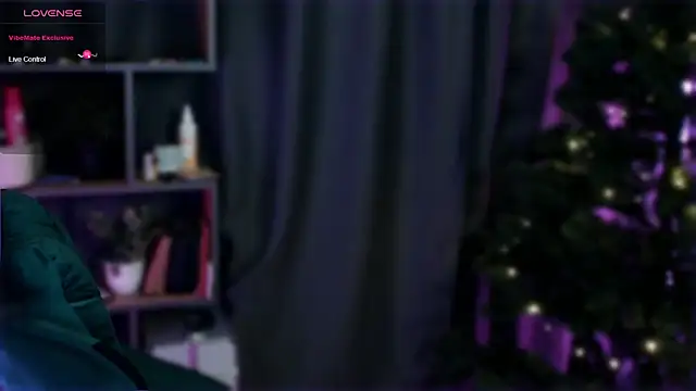 Snapshot of The_Full_Red_Moon chatting on 12.09.24 The Full Red Moon online show from 12.09.24