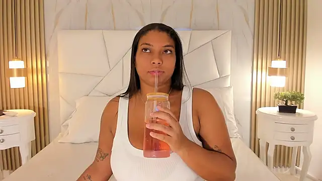 belacampbell online show from 04.10.26