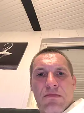 AttractiveSilk5 online show from 04.03.26