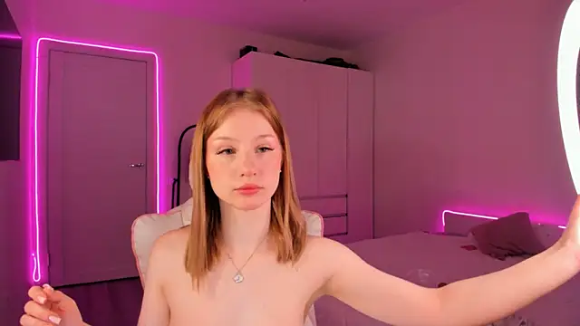 Snapshot of Eva_Davi chatting on 02.07.25 Eva Davi online show from 02.07.25