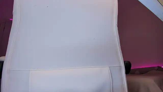 Snapshot of Eva_Davi chatting on 03.04.25 Eva Davi online show from 03.04.25