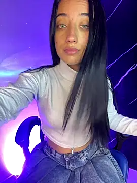 Ady 18 online show from 10.31.25