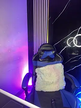 Ady 18 online show from 12.19.25