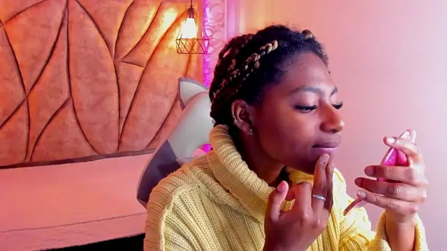 Queen perla  online show from 01.16.25