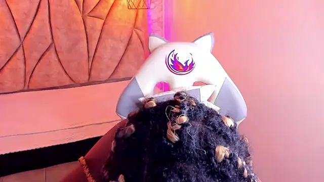 Queen perla  online show from 01.17.25