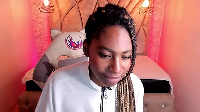 Queen perla  online show from 02.13.25