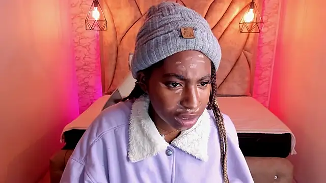 Queen perla  online show from 02.16.25