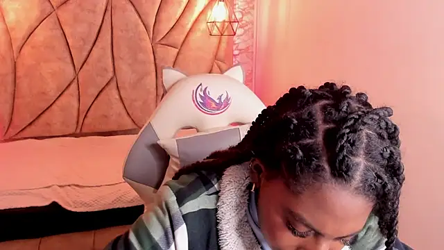 Queen perla  online show from 03.12.25