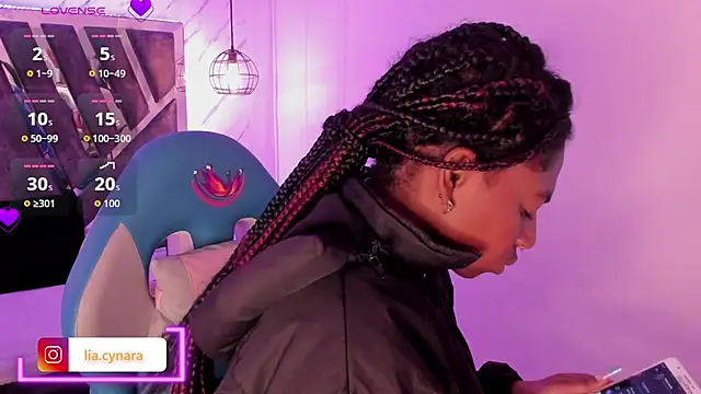 Queen perla  online show from 09.25.25