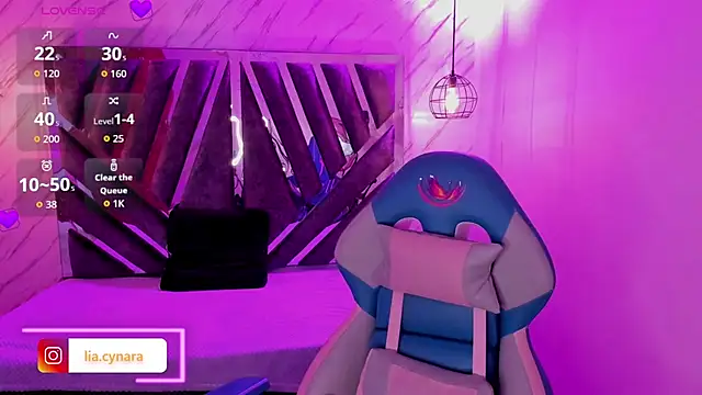 Queen perla  online show from 09.30.25