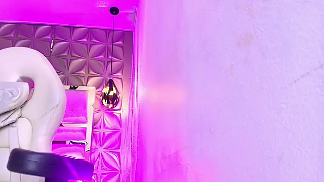 Queen perla  online show from 03.13.26