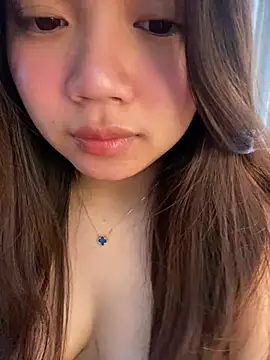 Hotellinh12 online show from 04.03.26