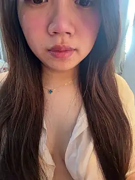 Hotellinh12 online show from 04.10.26