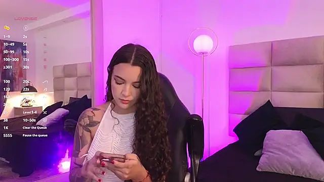 Snapshot of mssjulia chatting on 12.20.24 mssjulia online show from 12.20.24