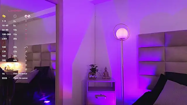 Snapshot of mssjulia chatting on 01.03.25 mssjulia online show from 01.03.25