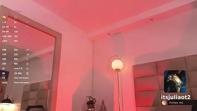 Snapshot of mssjulia chatting on 01.09.25 mssjulia online show from 01.09.25