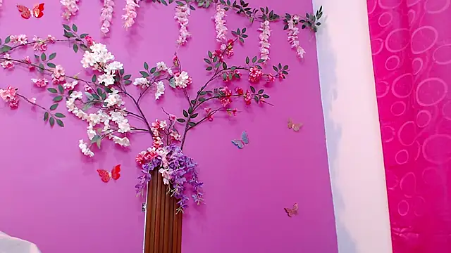 Watagatapitusberry1 online show from 02.14.25