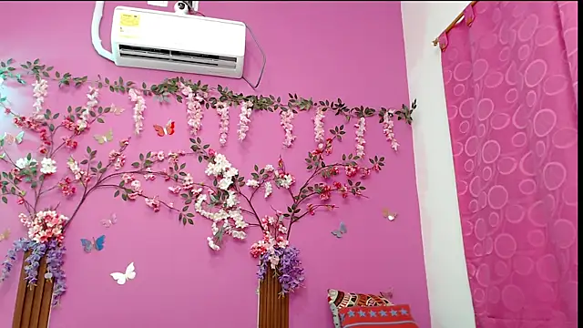 Watagatapitusberry1 online show from 03.17.25