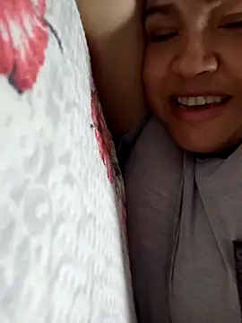 lovelyjhessy online show from 01.12.25