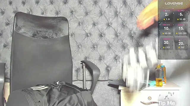 Snapshot of marcus_smithh chatting on 12.12.24 marcus smithh online show from 12.12.24