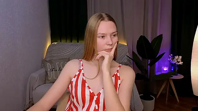 CarolynCohen   online show from 12.03.24