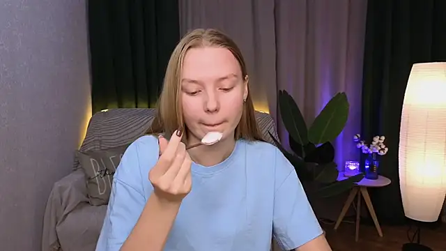 CarolynCohen   online show from 12.10.24