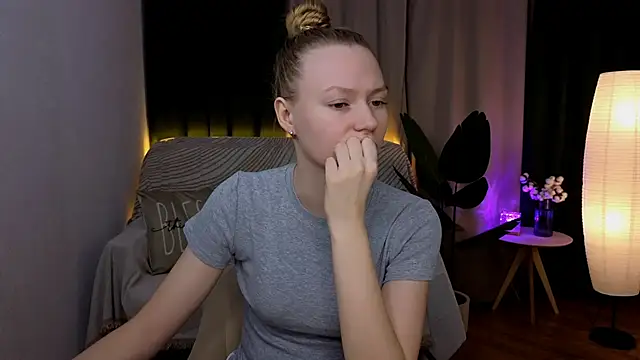 CarolynCohen   online show from 01.14.25