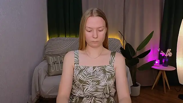 CarolynCohen   online show from 01.26.25