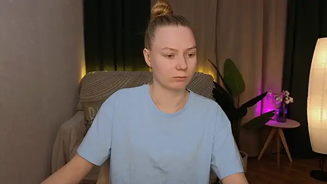 CarolynCohen   online show from 02.04.25