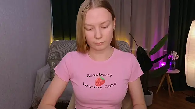 CarolynCohen   online show from 02.21.25