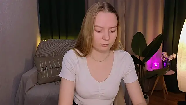 CarolynCohen   online show from 03.10.25