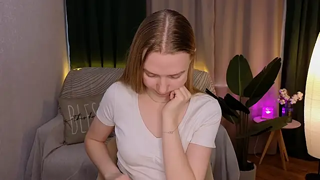 CarolynCohen   online show from 03.10.25