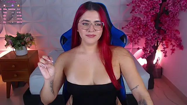 lizowenn  online show from 02.10.26