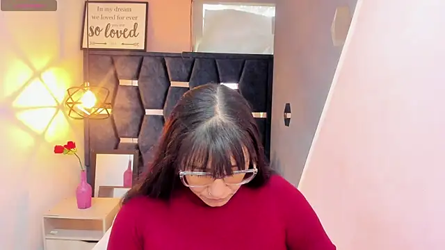 GiaFox  online show from 10.23.25