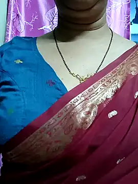 Snapshot of Rosy-B chatting on 01.24.25 Rosy-B online show from 01.24.25