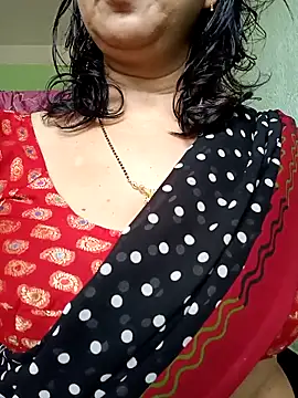Snapshot of Rosy-B chatting on 09.15.25 Rosy-B online show from 09.15.25