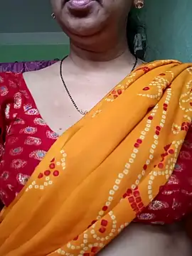Snapshot of Rosy-B chatting on 09.16.25 Rosy-B online show from 09.16.25