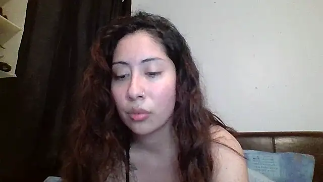 Snapshot of LorenaAnderson chatting on 02.11.25 LorenaAnderson online show from 02.11.25