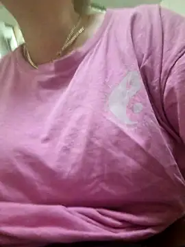 Snapshot of Off_the_Lesh chatting on 10.17.25 Off the Lesh online show from 10.17.25