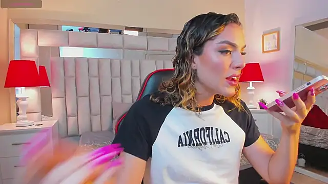 mariiahneedles online show from 02.04.25