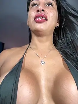 FitnessdollTS online show from 12.18.25