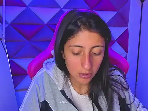 Cameron cutte online show from 11.04.25