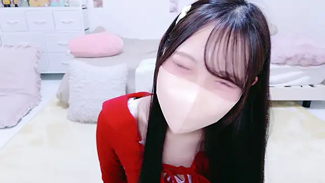 Snapshot of Suzu_ch_xx chatting on 06.13.26 Suzu ch xx online show from 06.13.26