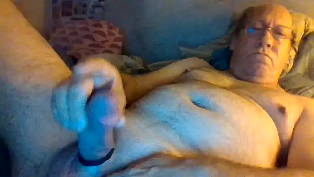 Snapshot of hornyrich69 chatting on 05.29.26 hornyrich69 online show from 05.29.26