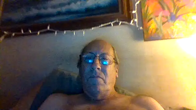 Snapshot of hornyrich69 chatting on 07.27.26 hornyrich69 online show from 07.27.26
