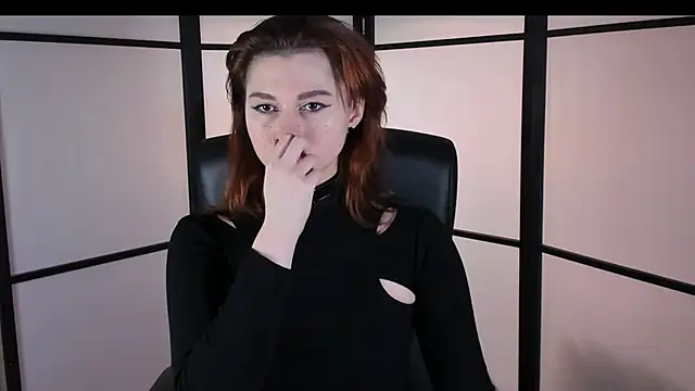 Snapshot of Goddess-Rose chatting on 01.12.25 Goddess-Rose online show from 01.12.25