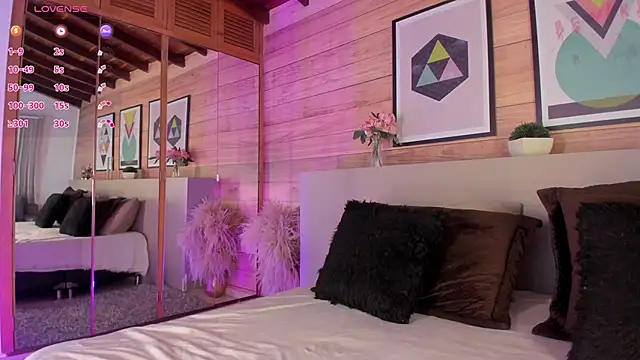 IzzyWild online show from 03.19.25