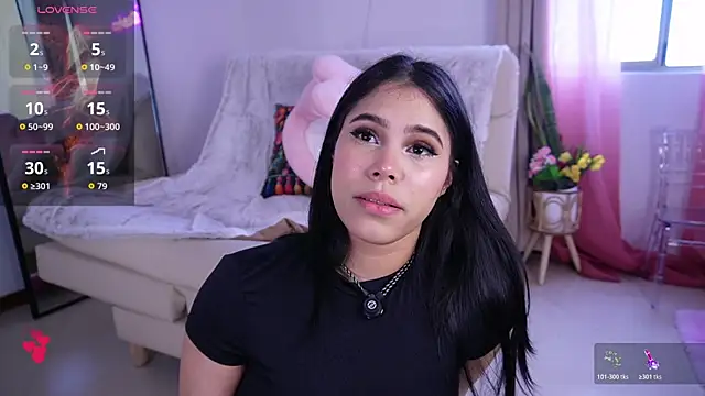 Natasha  Sccott online show from 11.06.25