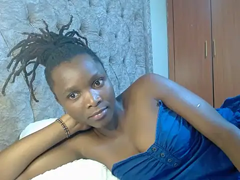 Snapshot of Naughty_Girl17 chatting on 02.07.25 Naughty Girl17 online show from 02.07.25