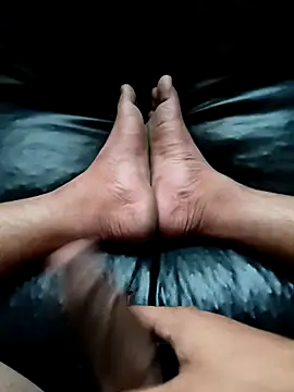 Snapshot of Village_0boy chatting on 11.11.25 Village 0boy online show from 11.11.25